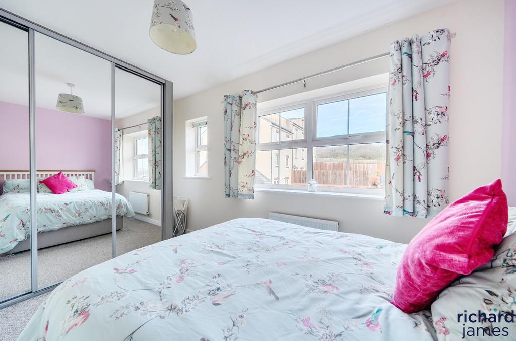 E92b87e85a8e4931a51af819a67289e7