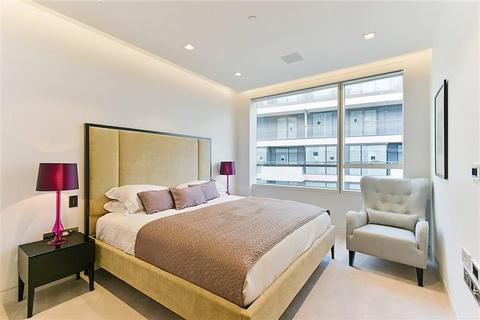 2 bedroom flat to rent, Duchess Walk, One Tower Bridge, London, SE1.