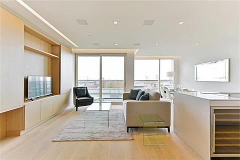 2 bedroom flat to rent, Duchess Walk, One Tower Bridge, London, SE1.