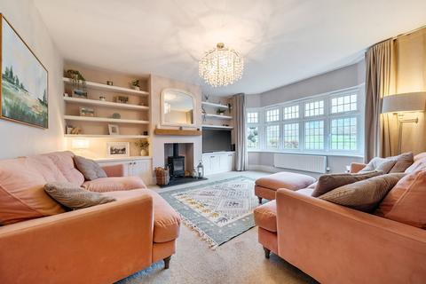 undefined, Honeysuckle Avenue, Cheltenham GL53