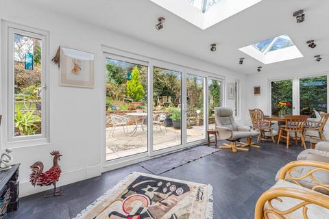 undefined, Mundaydean Lane, Marlow
