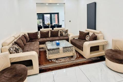 5 bedroom semi-detached house for sale, Scraptoft Lane, Leicester, Leicester, LE5