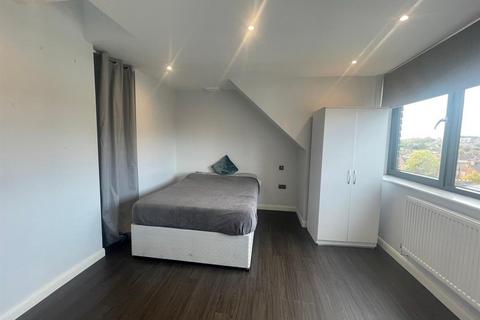 undefined, Hassop Road, Cricklewood, London