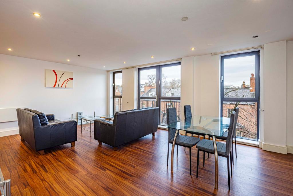 Living/Dining Room