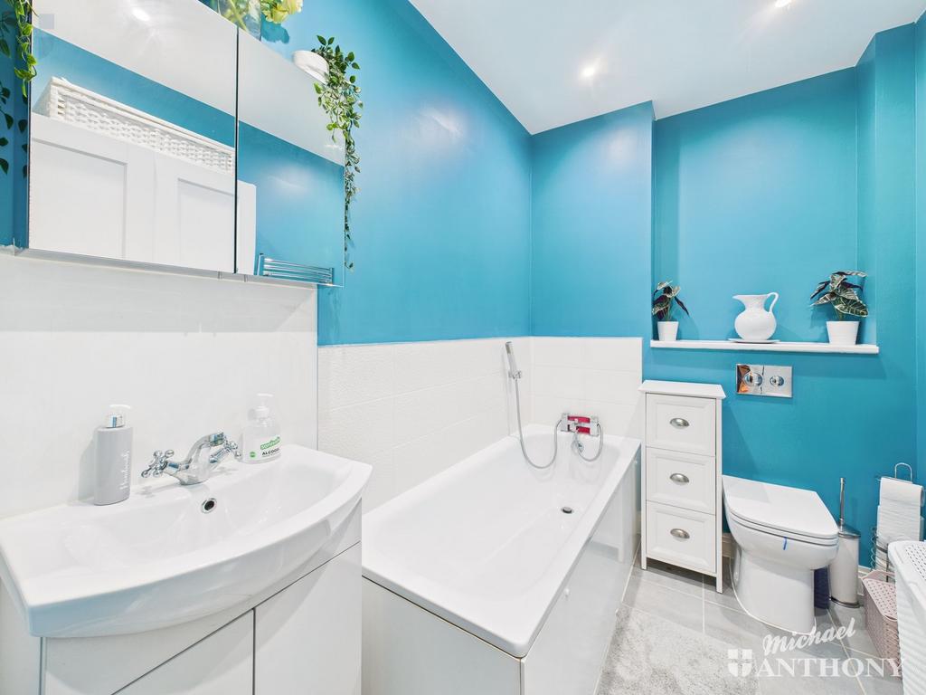 0520c0b8617d4de780a378e77e45b6ea 80 CAM03852 G0-PR0