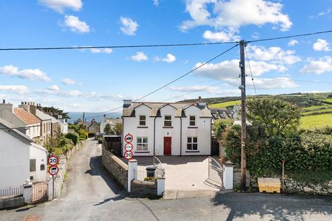 undefined, Howe Road, Isle Of Man IM9