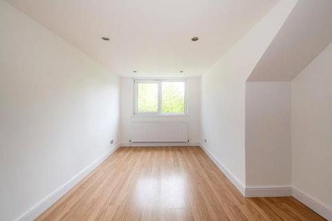undefined, Sutton Road, London, N10