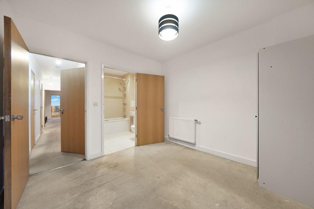 Master Bedroom with En-Suite