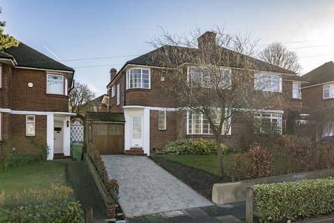 undefined, Plum Lane, London, SE18
