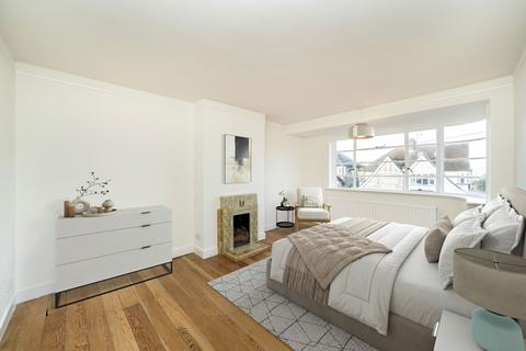 3 bedroom semi-detached house to rent, Plum Lane, London, SE18