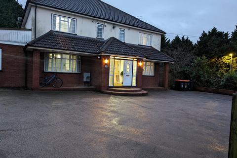 8 bedroom detached house to rent, Chalk Hill, Dunstable LU6