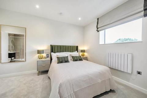 undefined, Eastworth Road, Chertsey KT16