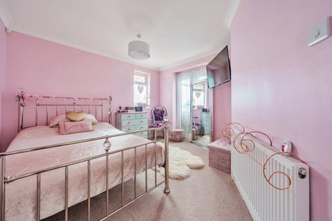 3 bedroom bungalow for sale, Kings Parade, Holland-on-Sea
