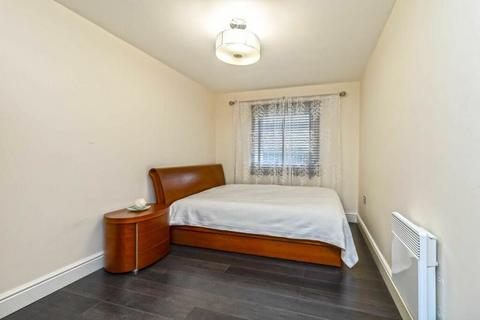 undefined, Holland Gardens, Brentford, , TW8 0BH