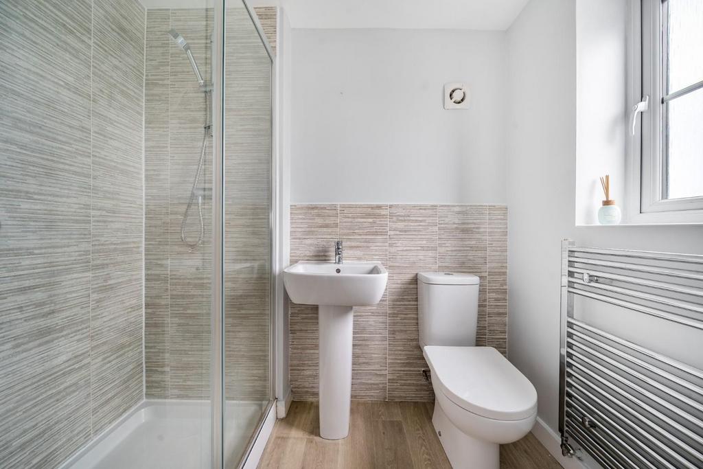 Ensuite.jpg