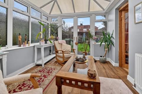 4 bedroom semi-detached house for sale, Whernside Avenue, York, YO31