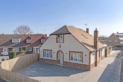6 bedroom bungalow for sale, All Saints Close, Chelmsford, CM1