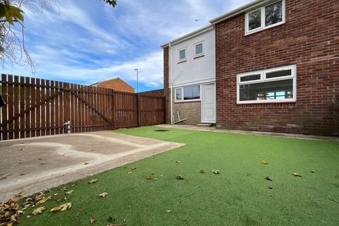 3 bedroom end of terrace house for sale, Masefield Drive, South Shields, NE34