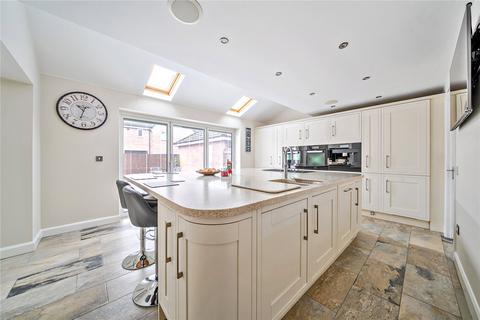 4 bedroom detached house for sale, Henry Grove, Pudsey, West Yorkshire