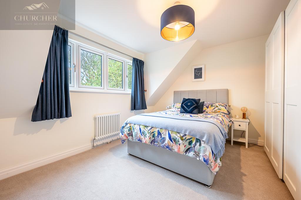Oakwood Flash Lane-01