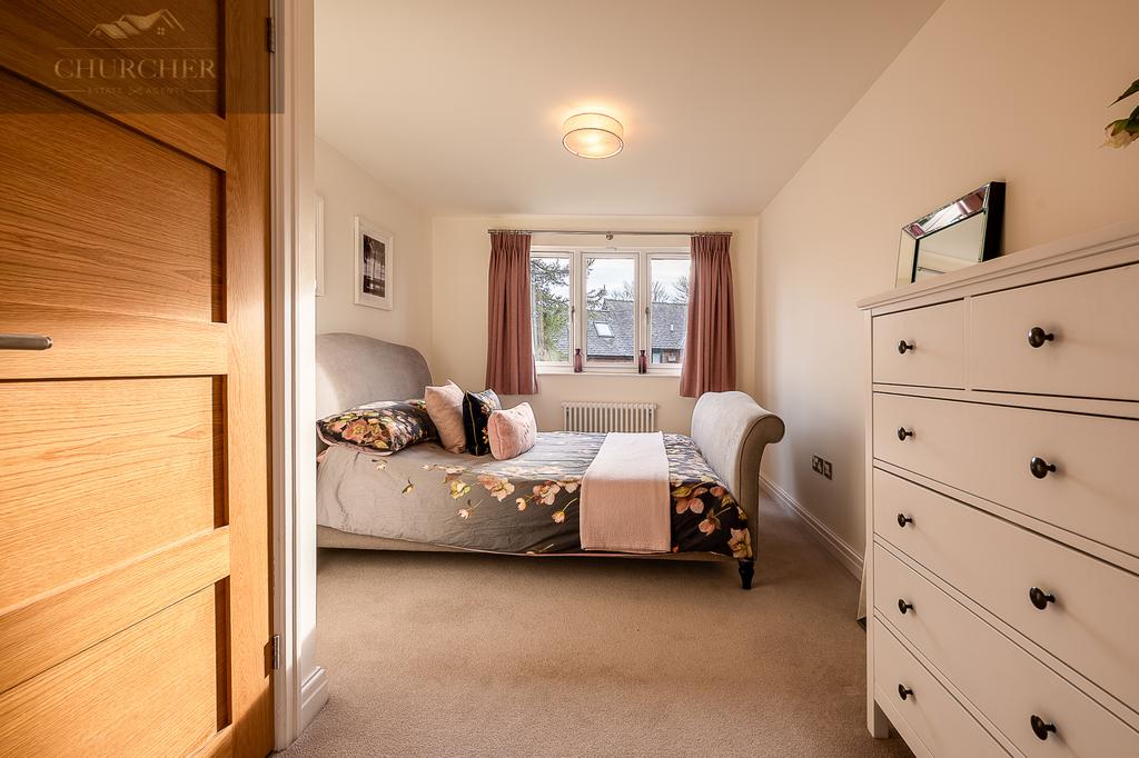 Oakwood Flash Lane-05