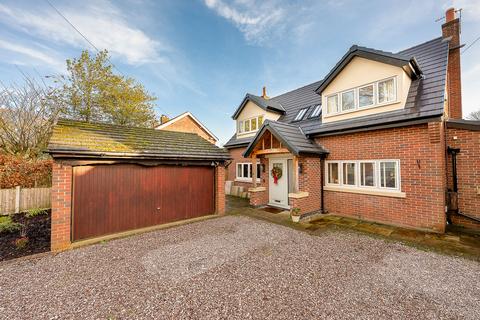 4 bedroom detached house for sale, Flash Lane, Ormskirk L40