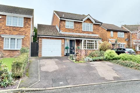 undefined, Grenadier Close, Locks Heath