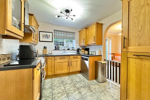 undefined, Grenadier Close, Locks Heath