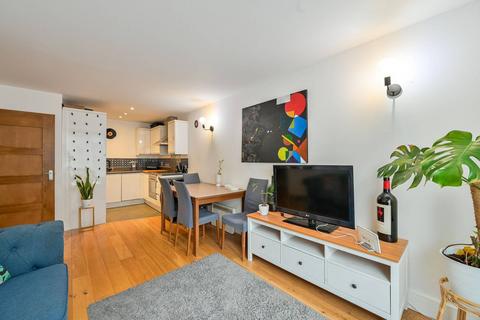 1 bedroom flat for sale, Peckham Grove, Peckham, London, SE15