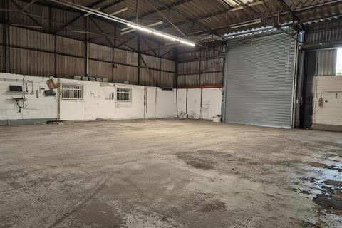 Industrial unit to rent - Unit A, Reservoir Road, Hull, HU6 7QD