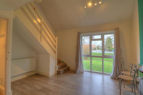 undefined, Childs Close, Stratford-Upon-Avon