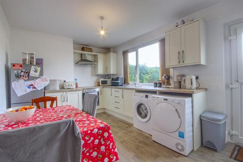 undefined, Stone Grove, Steeton