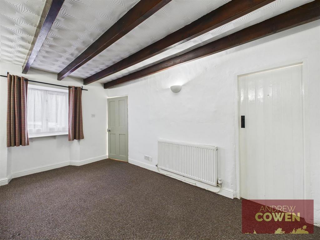 CAM05382 G0-PR0085-STILL004.jpg