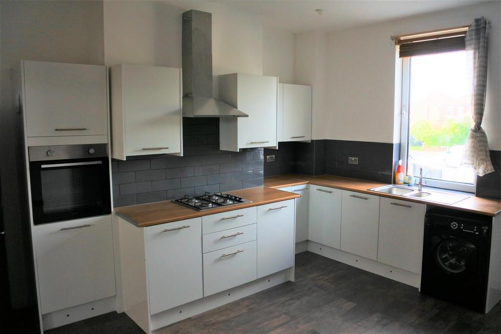 Kitchen 2.JPG