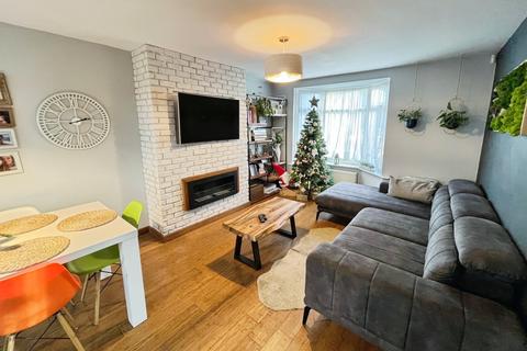 3 bedroom semi-detached house for sale, Hallam Crescent East, Leicestershire LE3