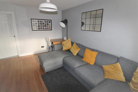 2 bedroom flat to rent, Halifield Drive, Belvedere, Kent, DA17 5RS