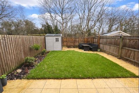 3 bedroom townhouse for sale, Folkestone Close, Bourne, Lincolnshire, PE10
