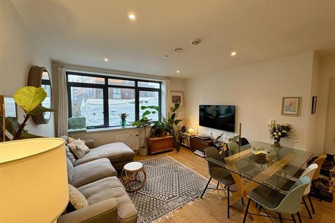 2 bedroom flat for sale, Vesta Street, Manchester