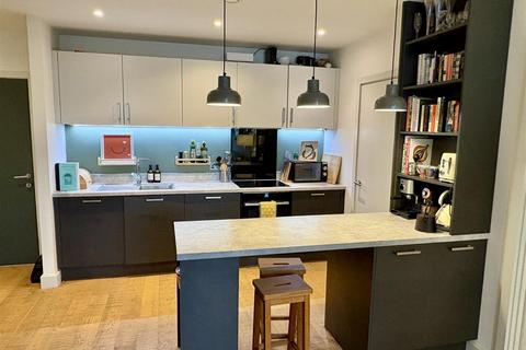 2 bedroom flat for sale, Vesta Street, Manchester