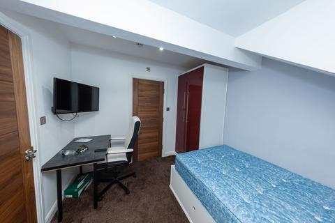 undefined, Headingley Avenue, Leeds LS6