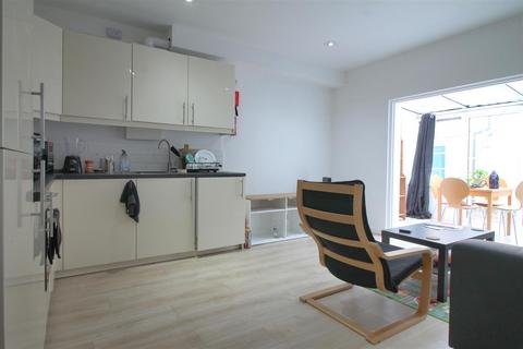 undefined, Forth Place, Newcastle Upon Tyne