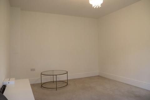 undefined, Armstrong Road, Luton LU2