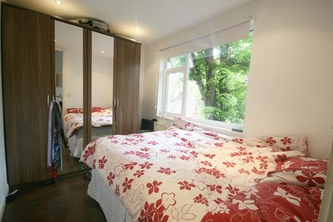 1 bedroom flat to rent, Vanbern House, Prince of Wales Road, Kenitsh Town, NW5