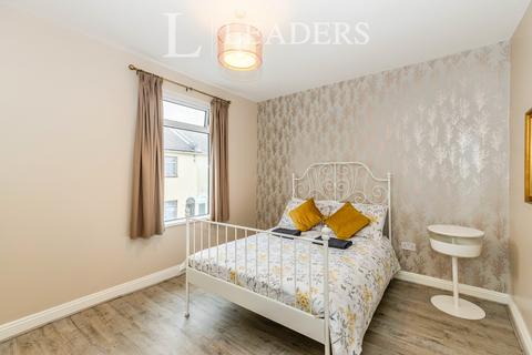 4 bedroom terraced house to rent, Guildford Road, Guildford, PO1
