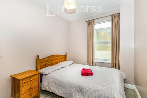 4 bedroom terraced house to rent, Guildford Road, Guildford, PO1