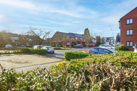 Studio for sale, Spring Pool, Off Cape Rd, Warwick