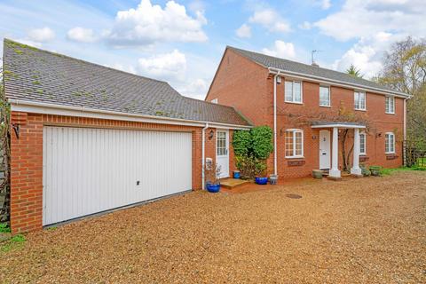 4 bedroom detached house for sale, Bell Close Brackley Helmdon, Northamptonshire, NN13 5UH