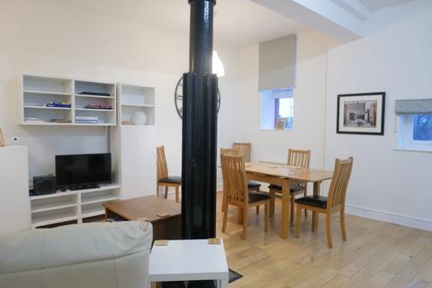 undefined, 16 Lister Court Flat, High Street, HU1 1NH