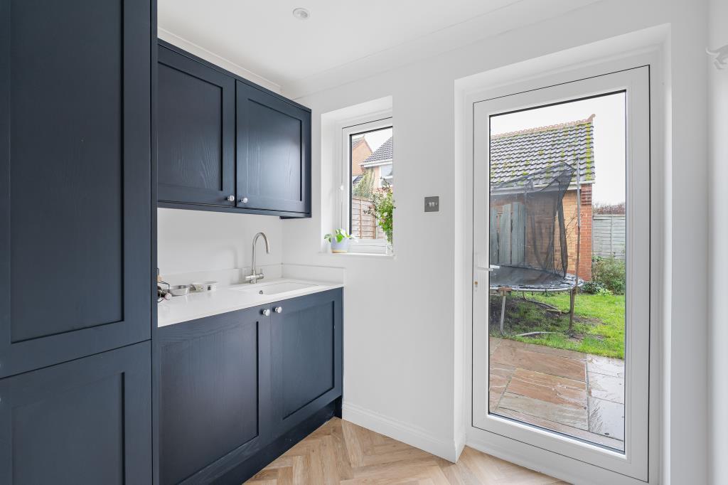 26 69490.jpg
