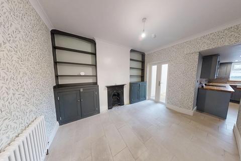 2 bedroom terraced house to rent, Hambro Road, Portland, Dorset